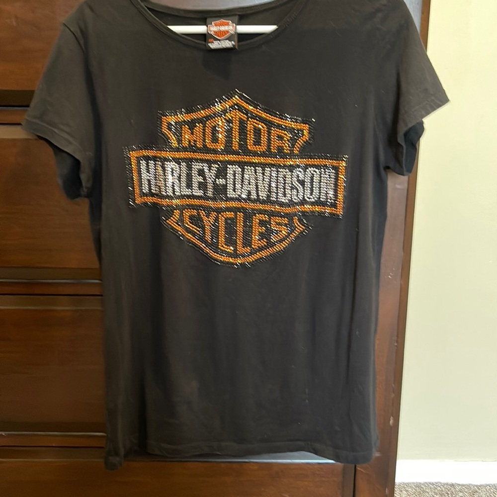 2X Harley Davidson T-shirt. Front rhinestones.